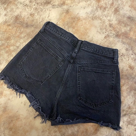 Abercrombie curve love shorts in black - Picture 4 of 6